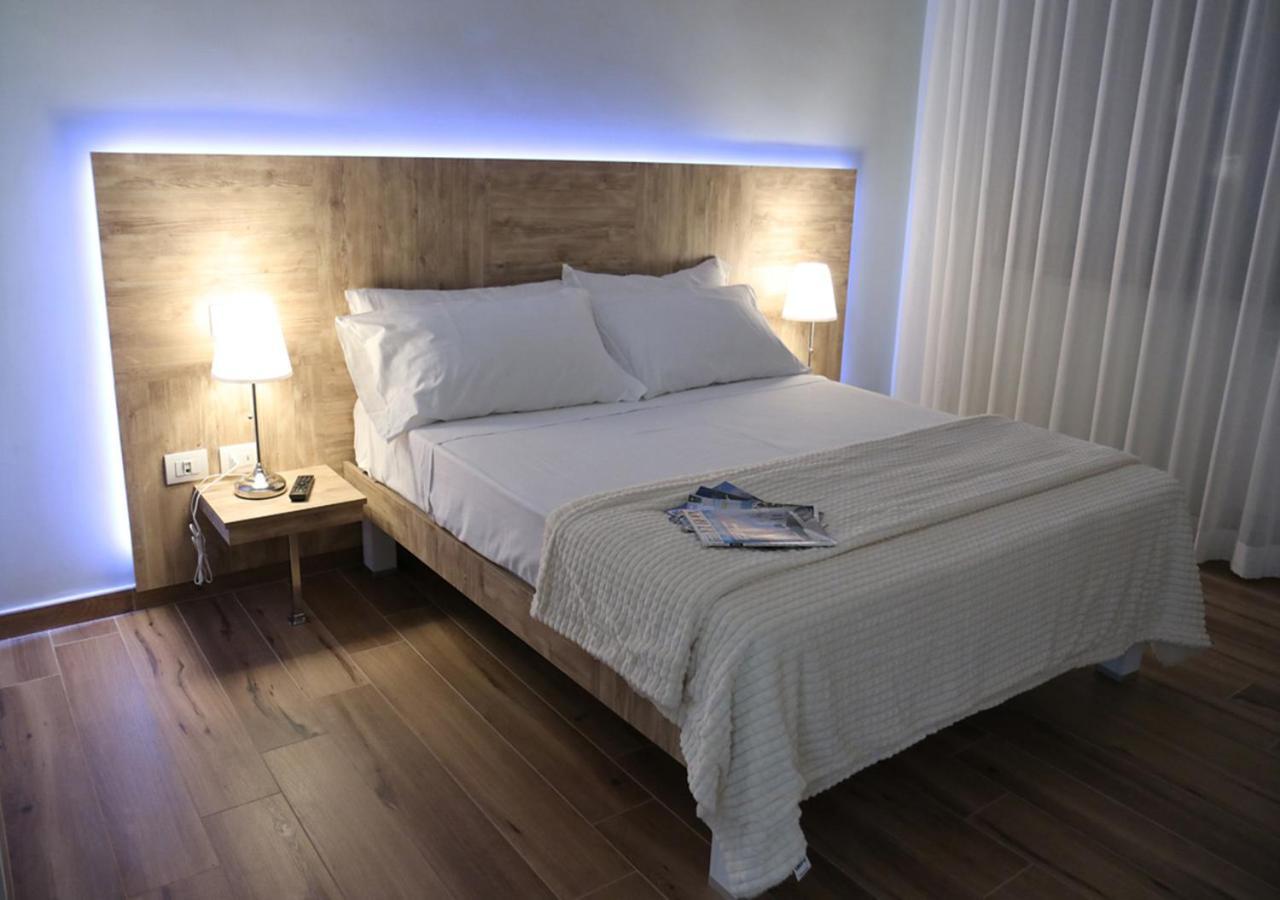 Residenza La Reggia Bed & Breakfast Caserta Eksteriør bilde